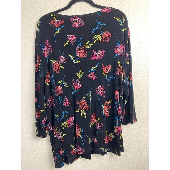 Vikki Vi Slinky Knit Floral Black Floral Button Up Tunic Top Plus size 1X USA - Picture 2 of 15